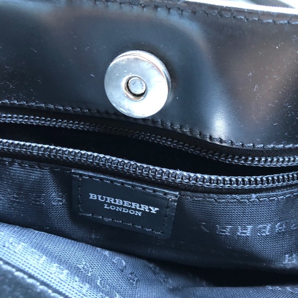 Burberry London Nova Check Tote - Picture 2 of 4